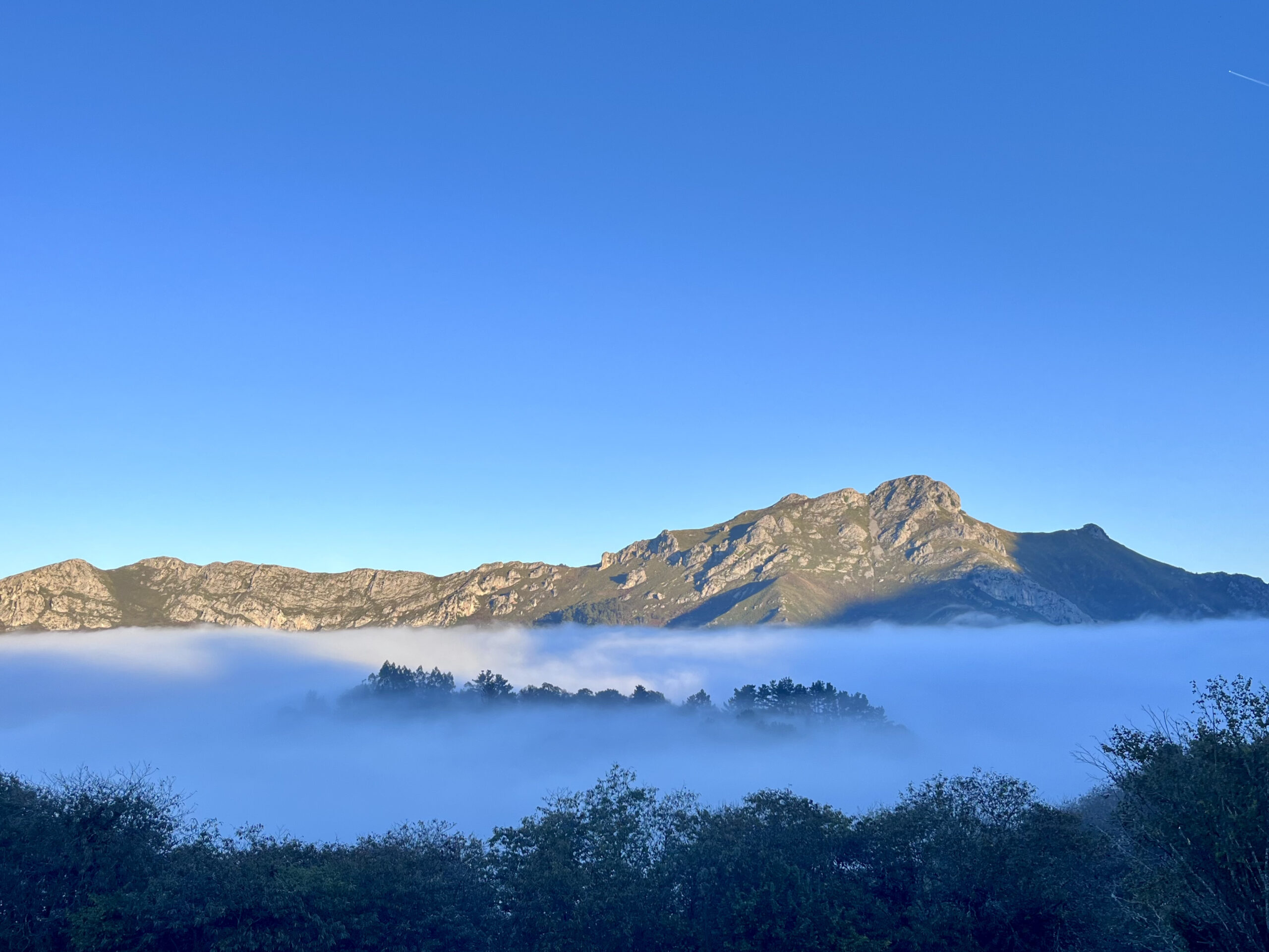 Accommodation 1 Mountains mist scaled 1